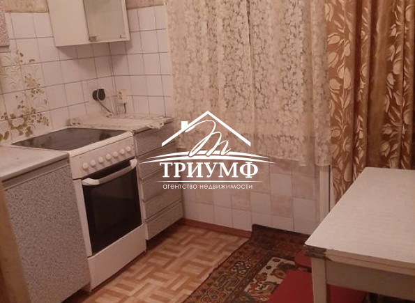 2-комнатная на втором Таврическом.
