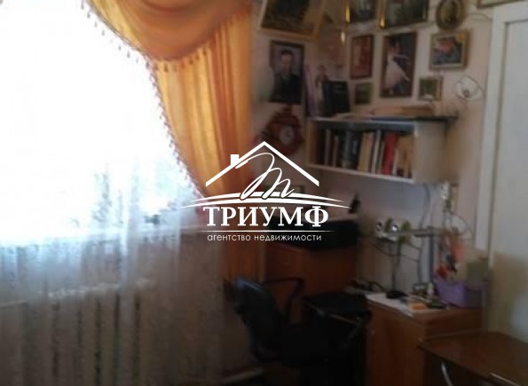 Добротная часть дома в районе Центрального рынка!