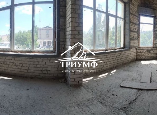 Помещение площадью 500 кв.м. С ВЫСОКОЙ проходимостью по Ушакова!