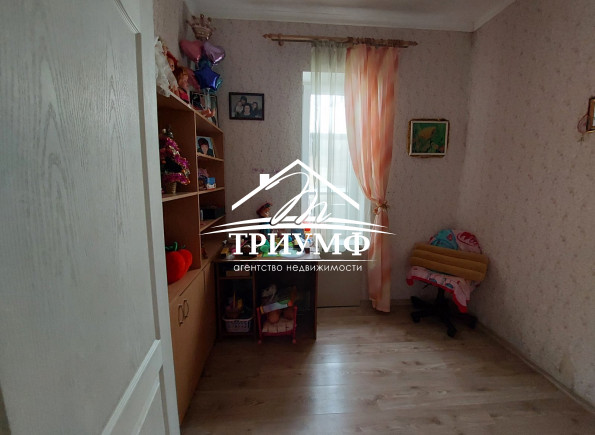 Дом с удобствами и большим участком на ХБК