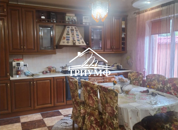 Современный новый  дом на Жилпоселке.