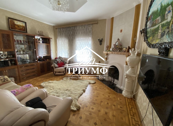 Шикарный дом в центре, район речпорта!
