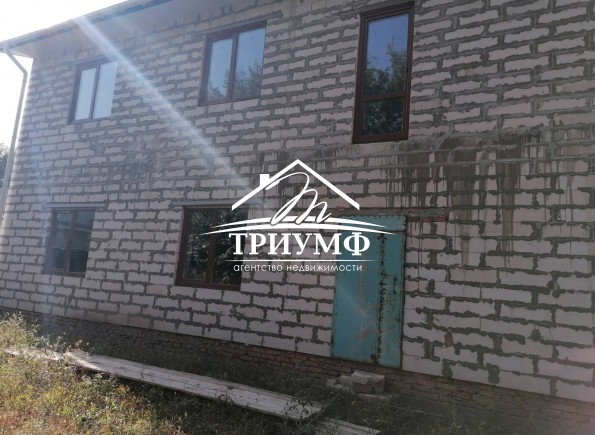 Продается  дом  Новострой возможно под Бизнес.