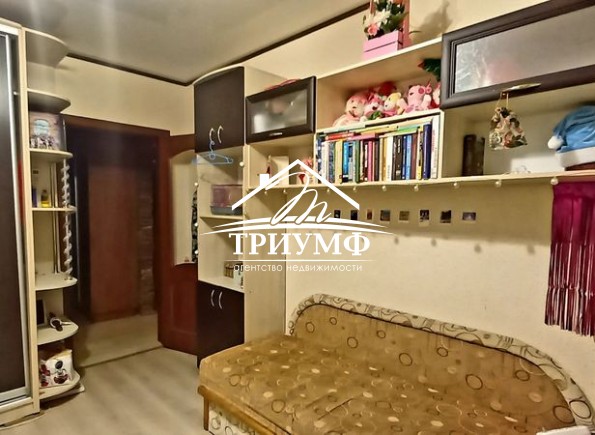 Нужно расшириться? Прекрасный вариант!Квартира на Таврическом 82кв.м.