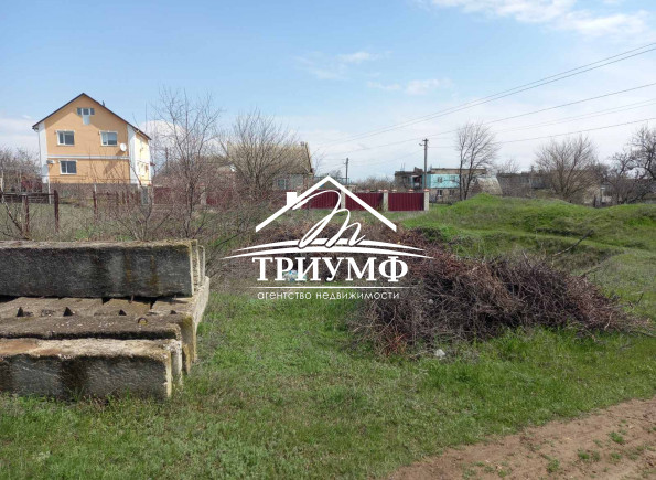 Продам земельный участок в  Антоновке