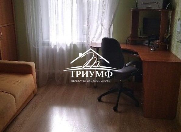 Продается 2-х комнатная квартира на Таврическом.