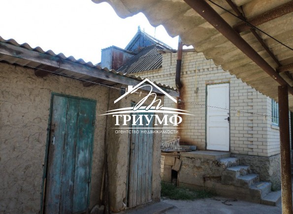 Продается дом в Зеленовке