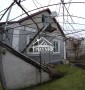 Два дома на участке.