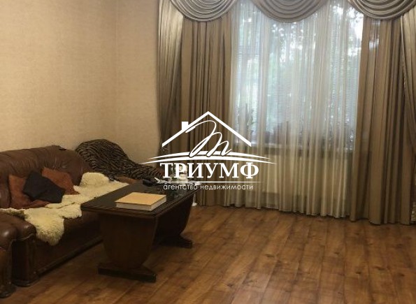 Продается шикарный дом в Центре Херсона