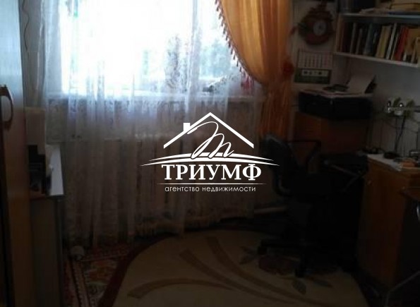 Добротная часть дома в районе Центрального рынка!