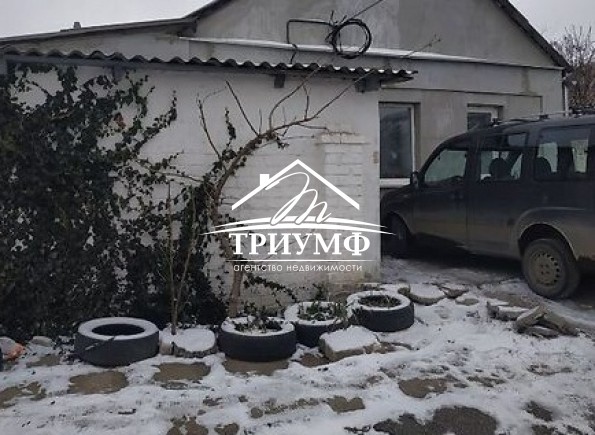 Просторный дом на Жилпоселке с участком.
