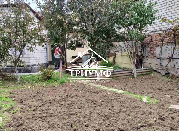 Продается дом в шикарном месте Херсона. Военка, район 