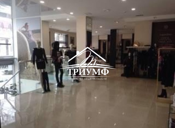Продажа торгового центра по улице Театральная!