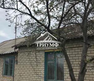 Дом с участком в Зеленовке.