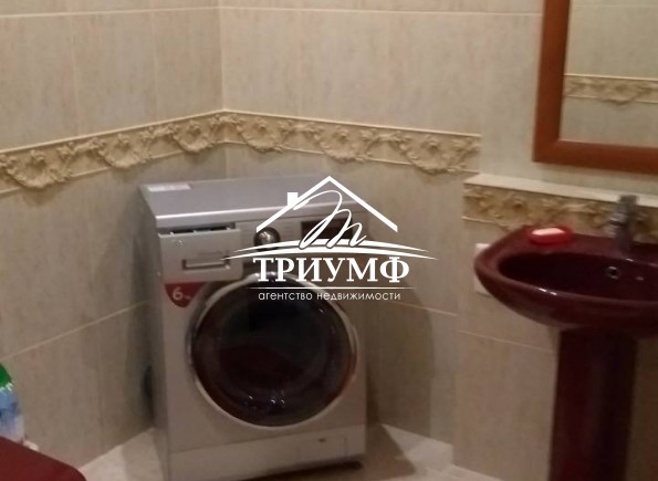 Красивый дом (пансионат) в Железном Порту в отличном месте общей площадью 600 кв.м.
