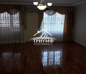 Продается квартира на Таврическом с евроремонтом 120кв.м.