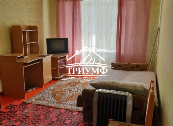 Комната в общежитии в Центре, Ушакова.