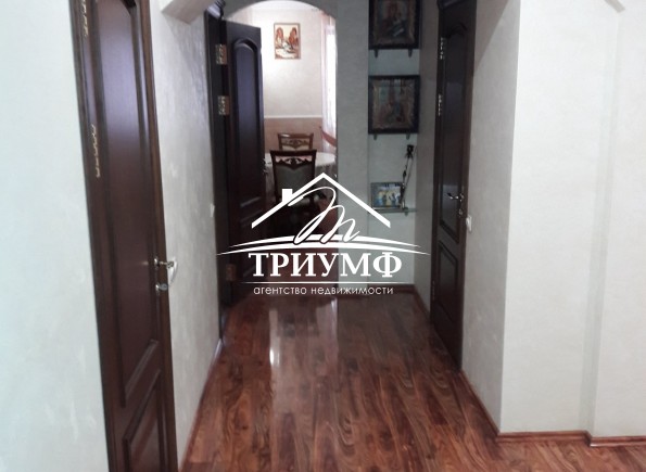 Продается квартира на Таврическом с евроремонтом 120кв.м.