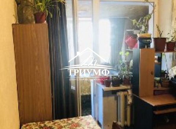 Продам однокомнатную квартиру на 1-м этаже ХБК!