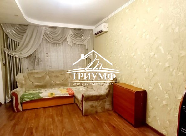 Нужно расшириться? Прекрасный вариант!Квартира на Таврическом 82кв.м.