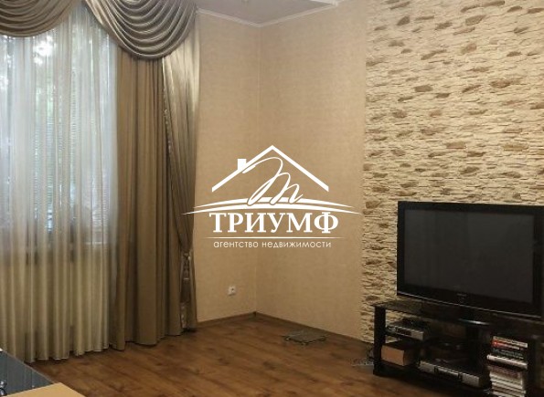 Продается шикарный дом в Центре Херсона