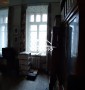 Добротный старый фонд!. Центр. 1этаж.