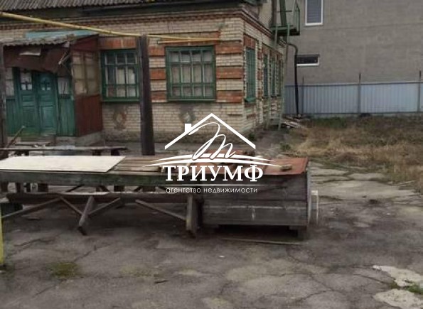 Участок с коммуникациями