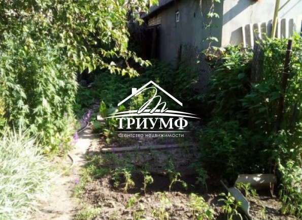 Участок с домом под реконструкцию