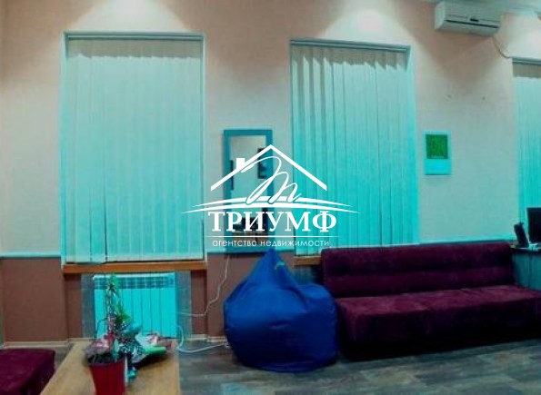 Просторная квартира в сказочном районе с хорошим ремонтом!