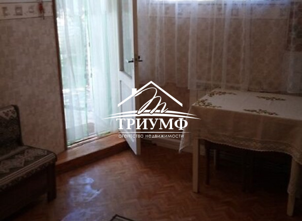 Продается  дом в центре Херсона по улице Ленина