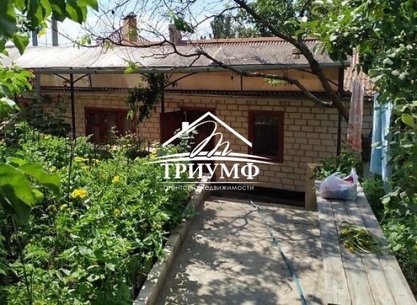 Продается дом в шикарном месте Херсона. Военка, район 