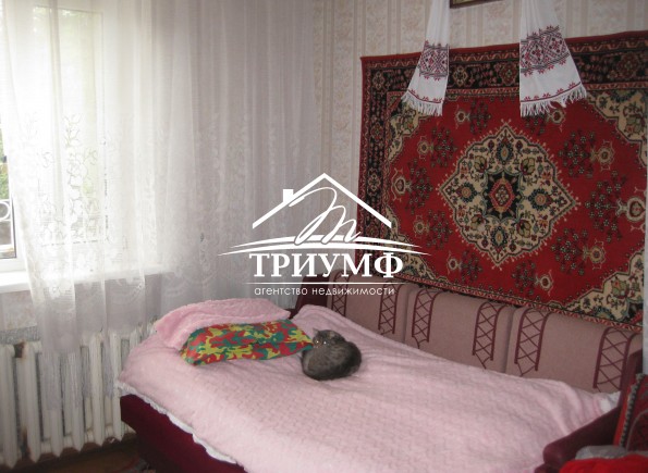 Добротный дом в Приозерном с видом на озеро!