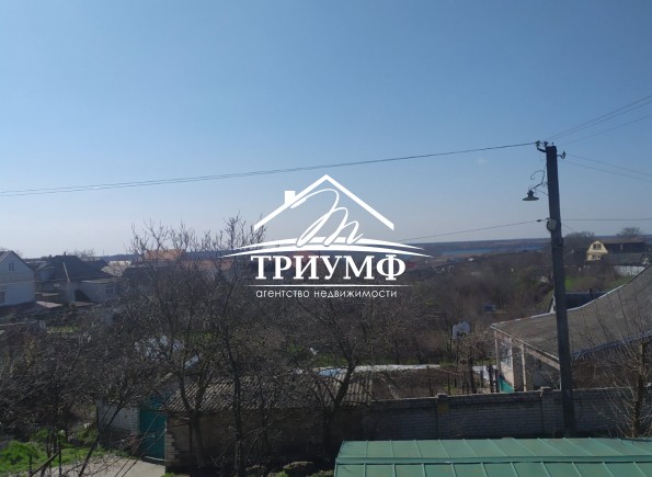Дом с видом на Днепр. Восточный.