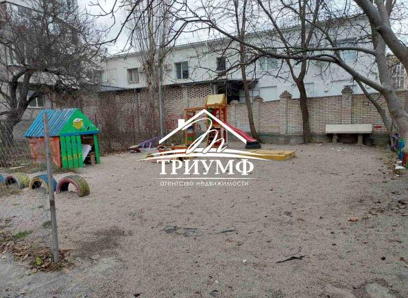 100кв.м.  с шикарным видом на Днепр