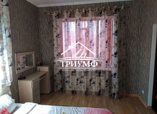 Два дома на участке