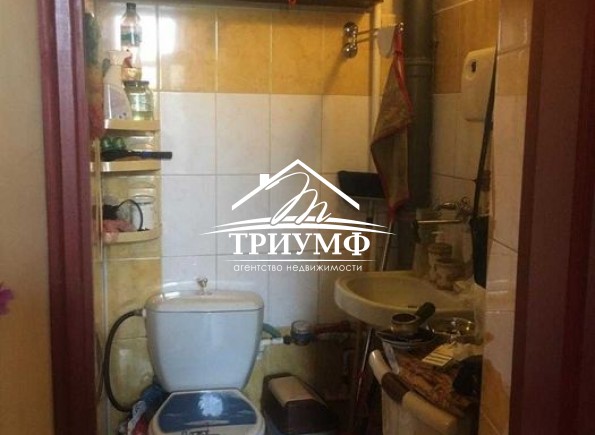 Продается действующий магазин в центре города Херсон. Офис. Салон.