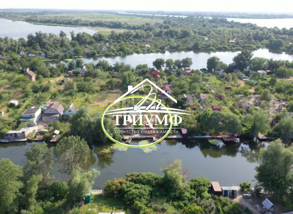 Шикарная дача у реки с собственным пляжем!