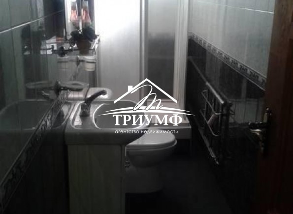 2-этажный дом в тихом районе города!