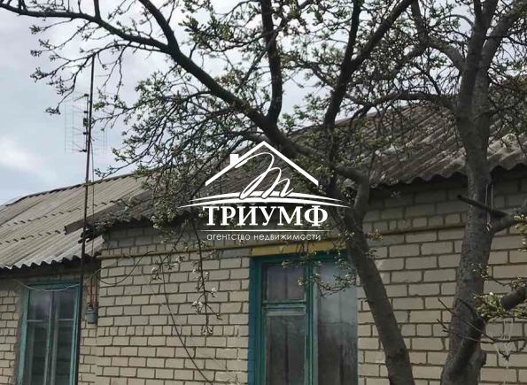 Дом с участком в Зеленовке.
