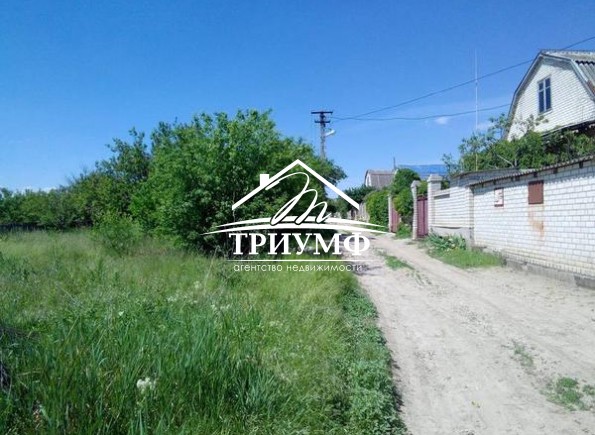 Участок в Камышанах под застройку 2-х этажного дома