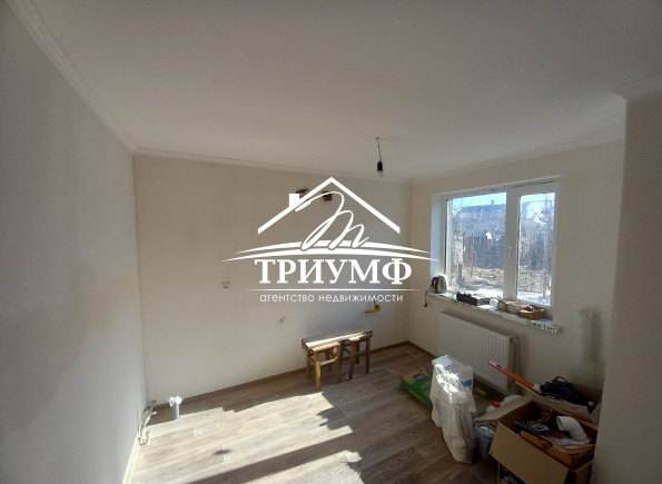 Дом с ремонтом в Куйбышево.