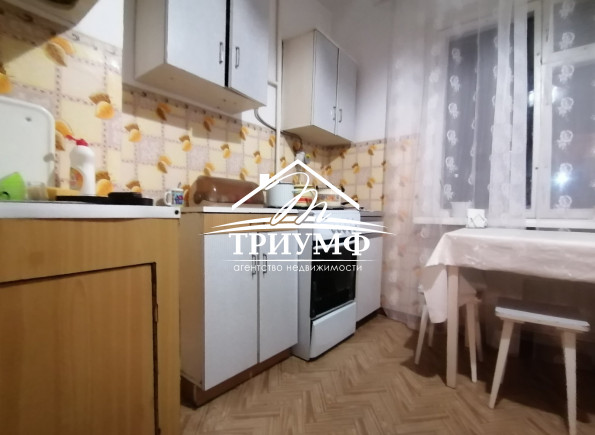 Однокомнатная на Острове. Улучшенка.