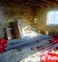 Дом-недострой из крымского камня