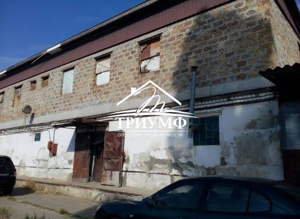 Складское помещение с офисом на Бериславском шоссе.