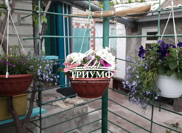 Дом со всеми удобствами район Молодежного пляжа.