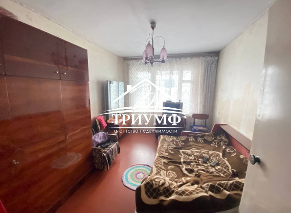 Продам 3-комнатную квартиру на Таврическом!
