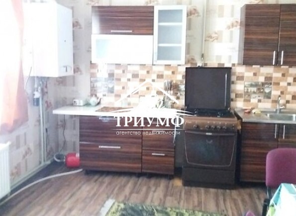 Продается дом с видом на Днепр.