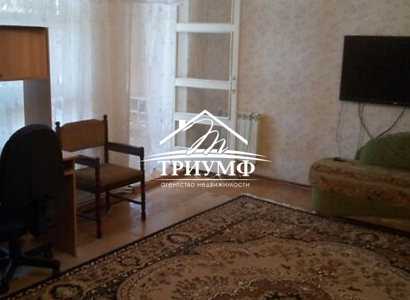 Продается  дом в центре Херсона по улице Ленина