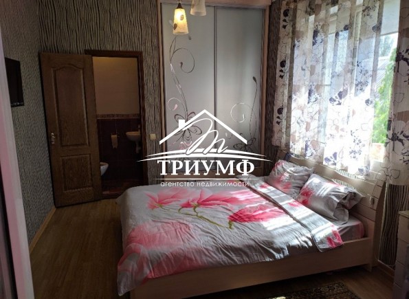 Два дома на участке