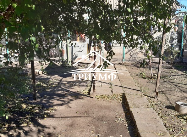 Участок 6,5 соток на Жилпоселке по улице Фритаун!